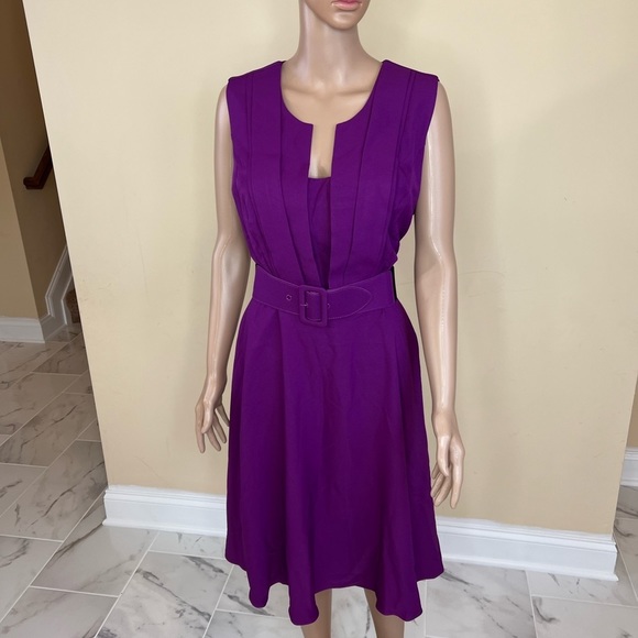 𝅺City chic belted dress - Picture 2 of 11